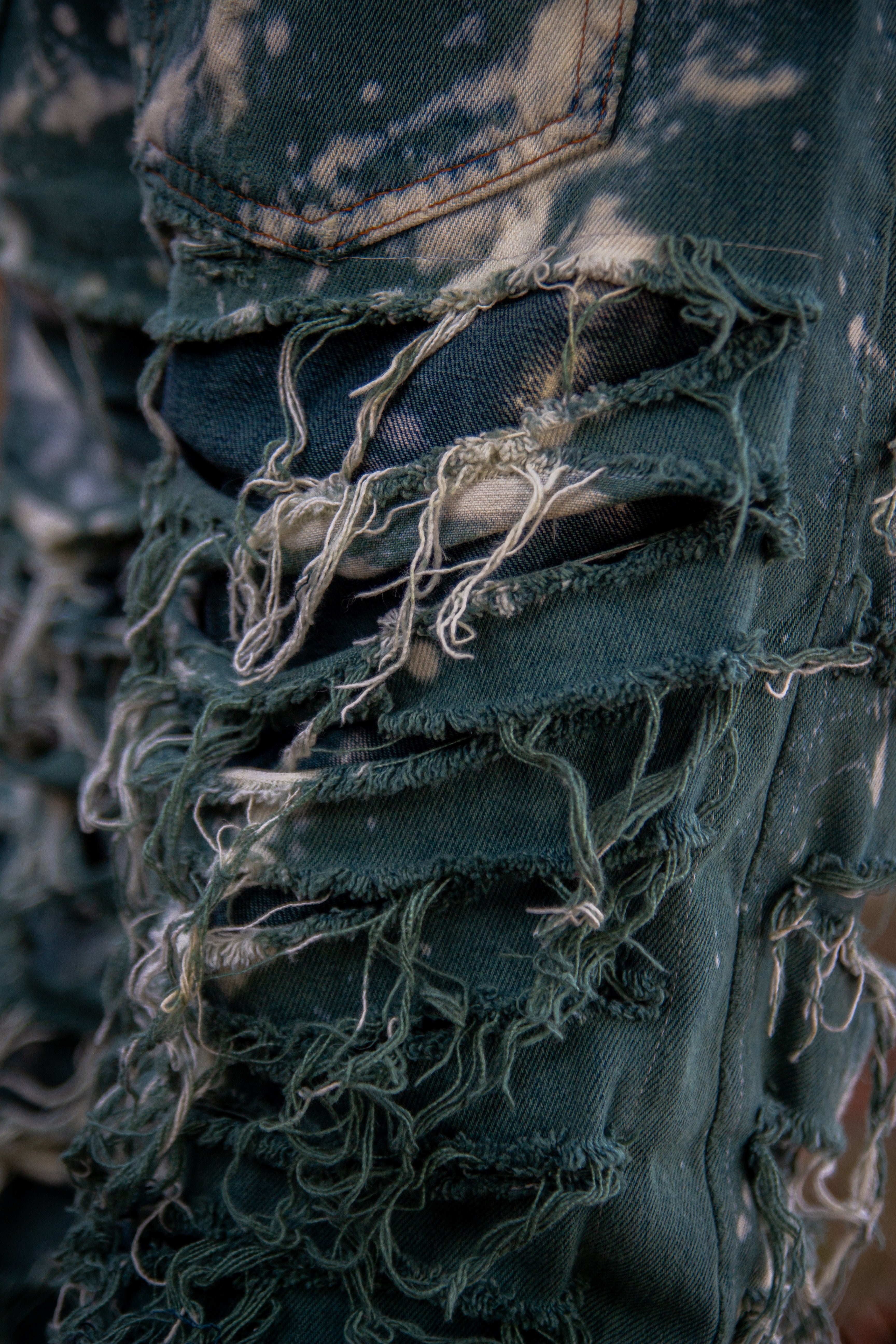 FOREST RIPPED STACKED REVERSE DENIM