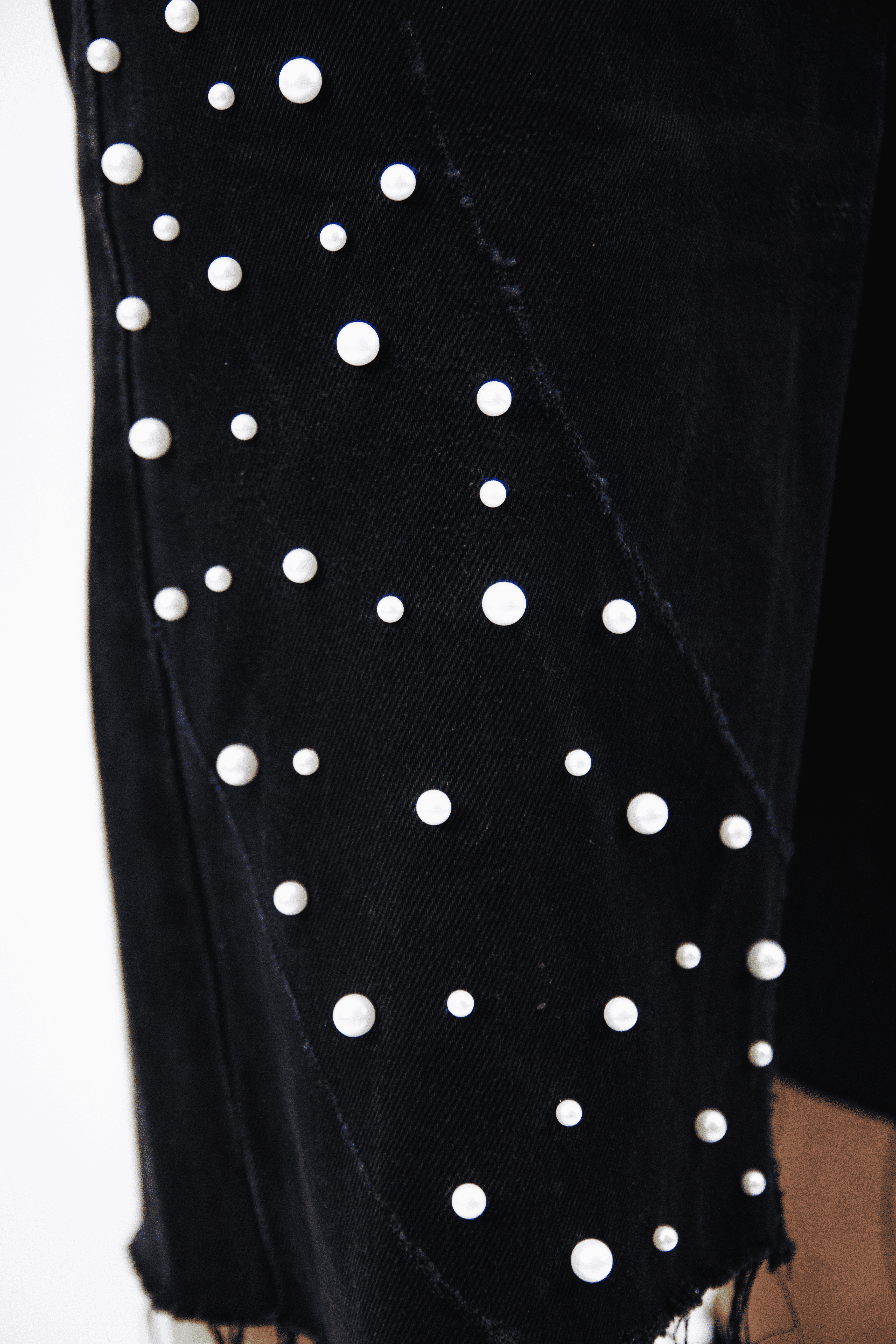 OBSIDIAN BLACK PEARL JORTS