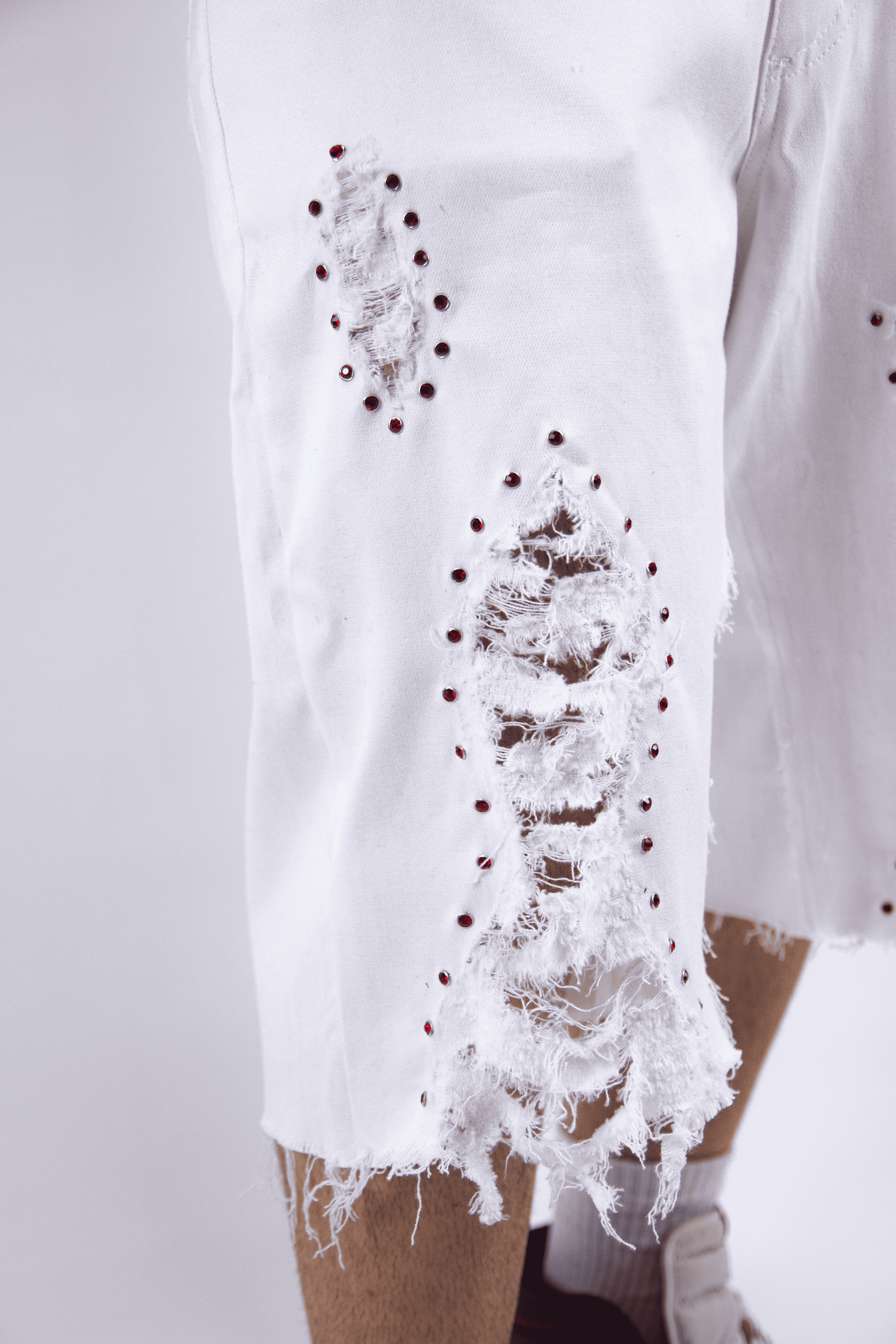 WHITE RED RUBY JORTS
