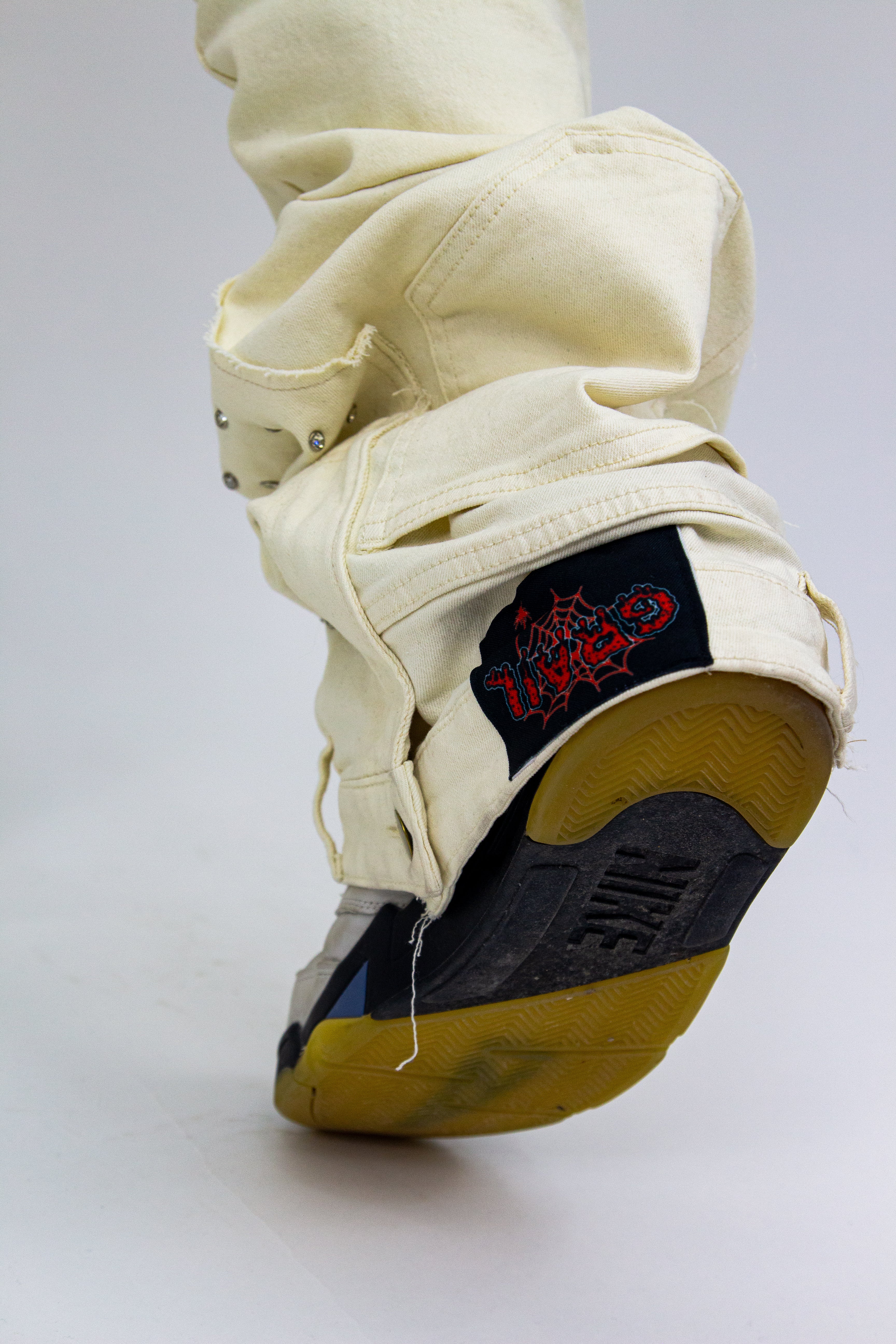 OBSIDIAN CREAM SHINE REVERSE DENIM ( ULTRA FLARED/STACKED EDITION )