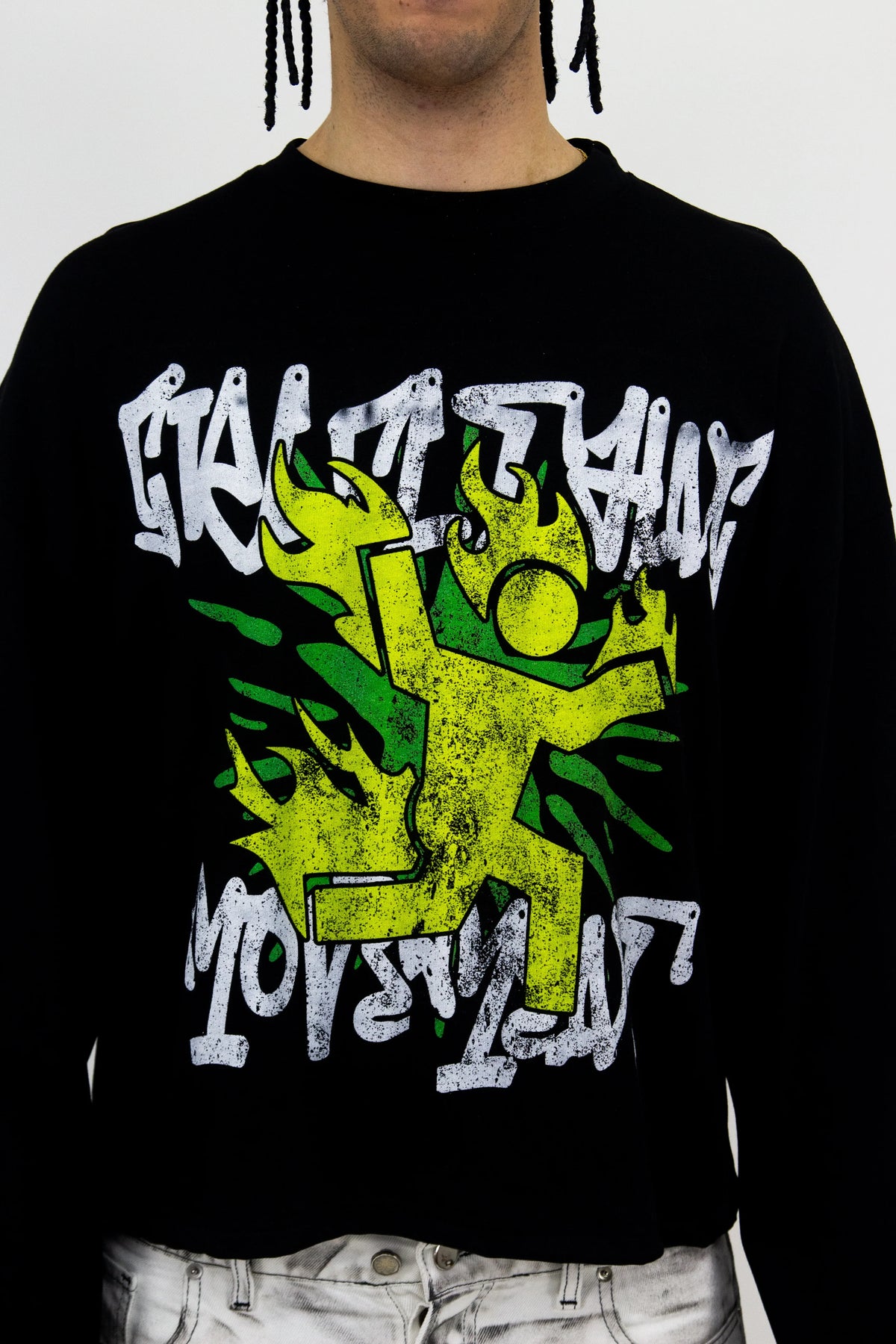 MOTION CREW GRAPHIC FLARED LONGSLEEVE