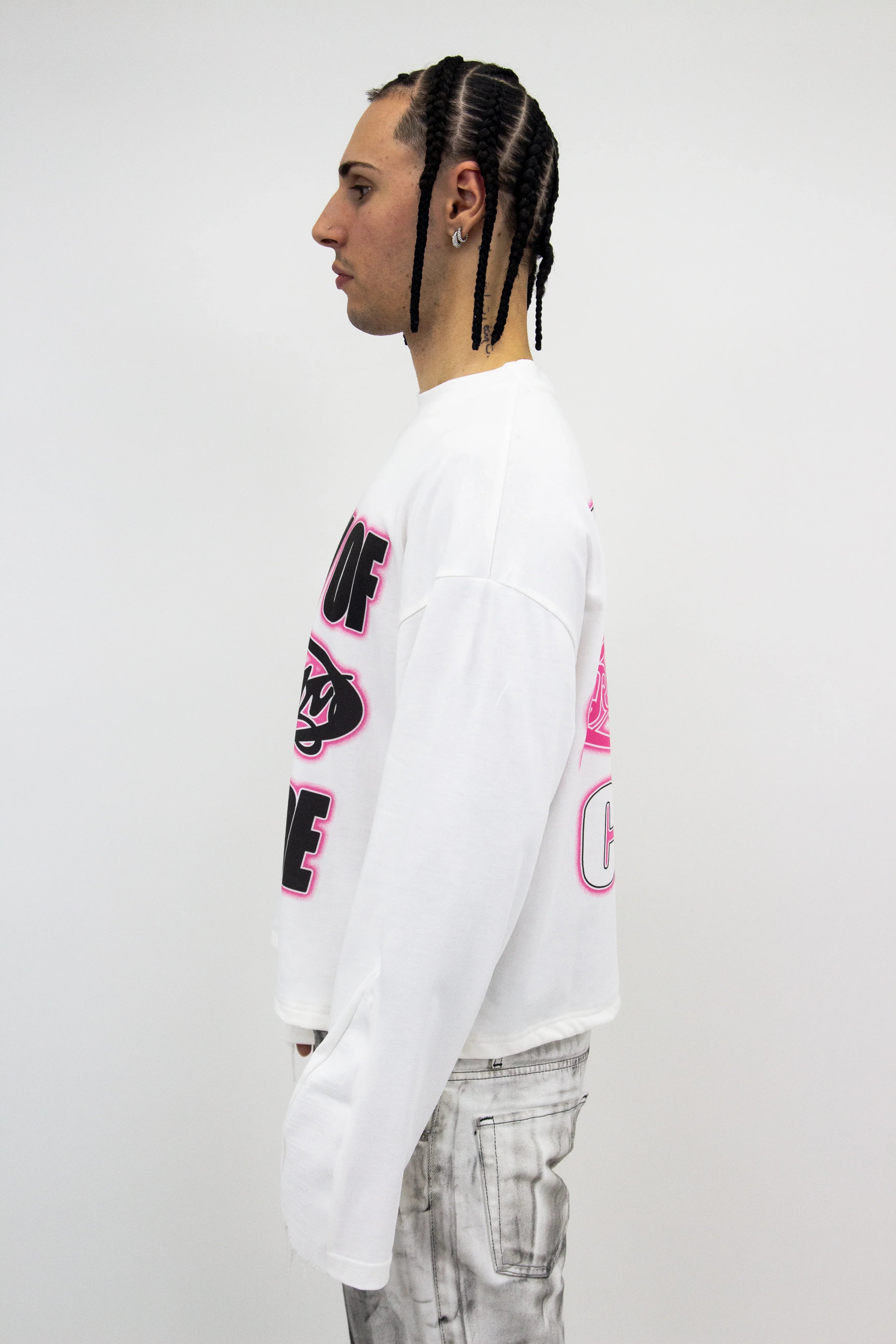 EXCLUSIVE 4 CREW GRAPHIC FLARED LONGSLEEVE