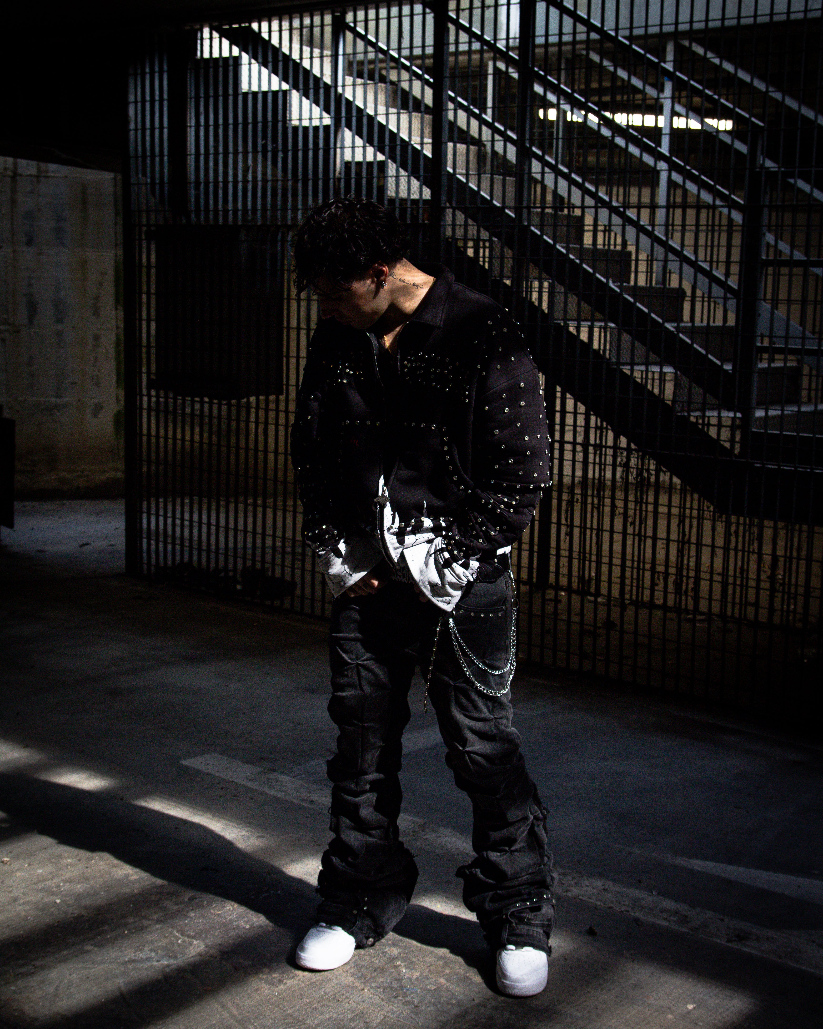 BLACK GREY WRINKLE ULTRA FLARED REVERSE DENIM