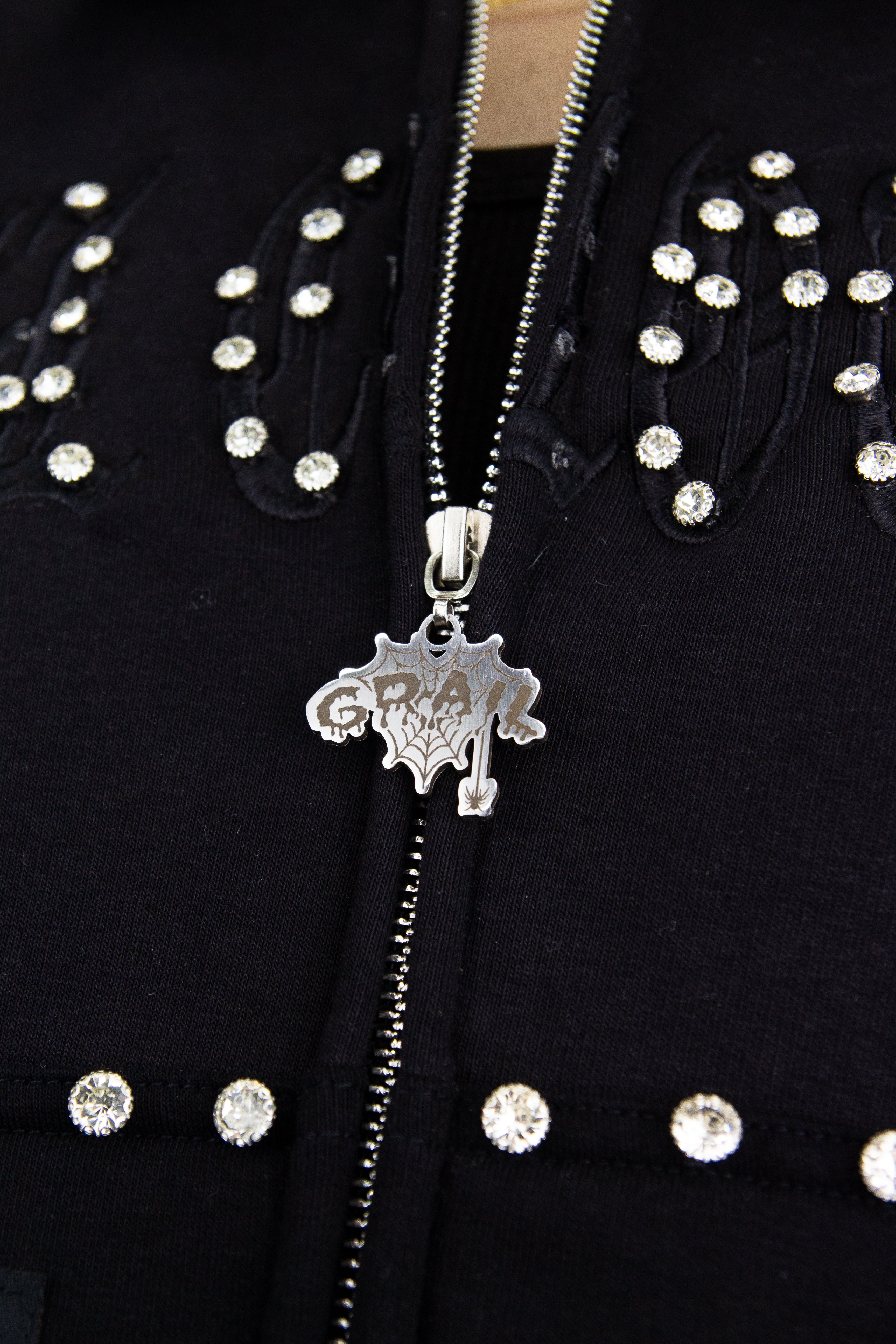 GRAIL BOXY EMBROIDERY SHINE ZIP ( BLACK EDITION )