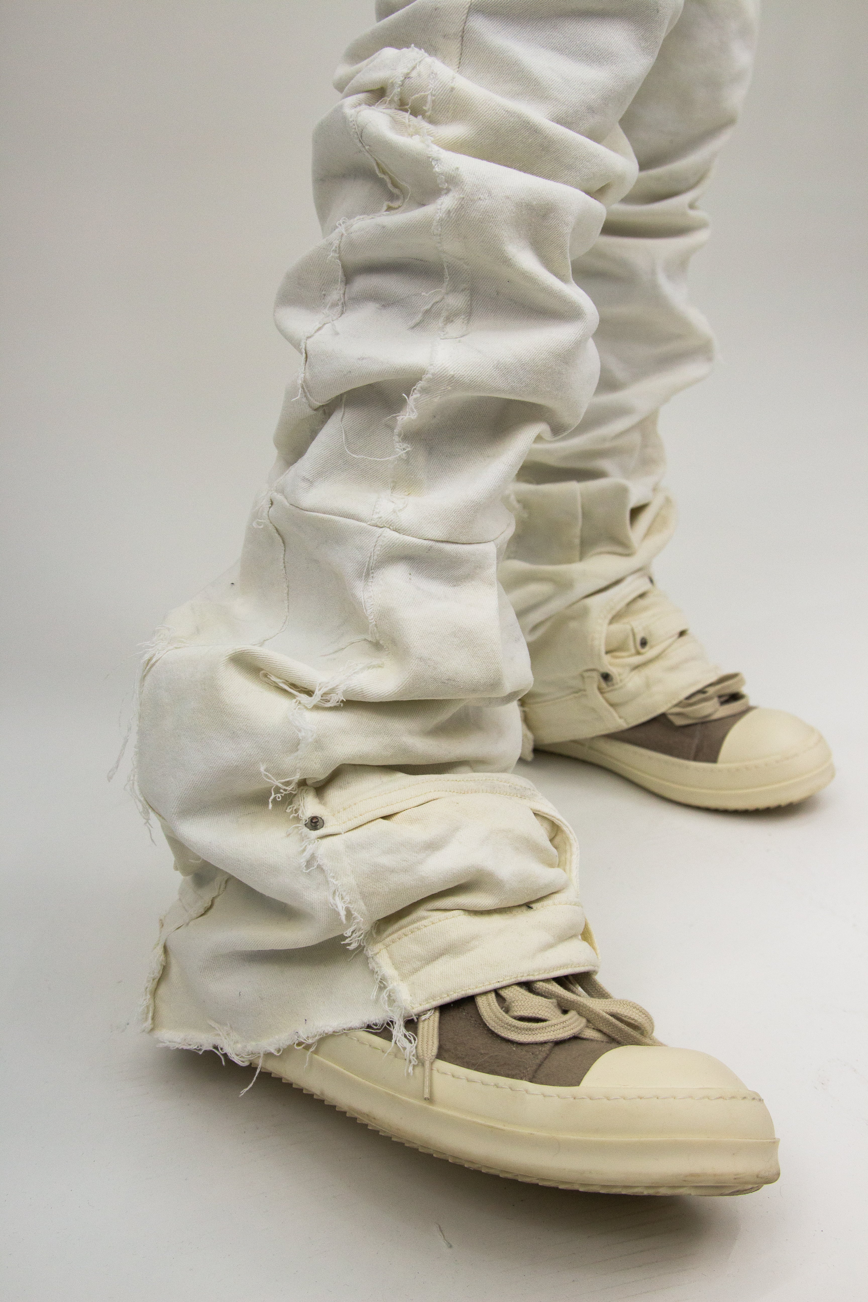 GHOST CREAM REVERSE DENIM ( ULTRA FLARED EDITION )