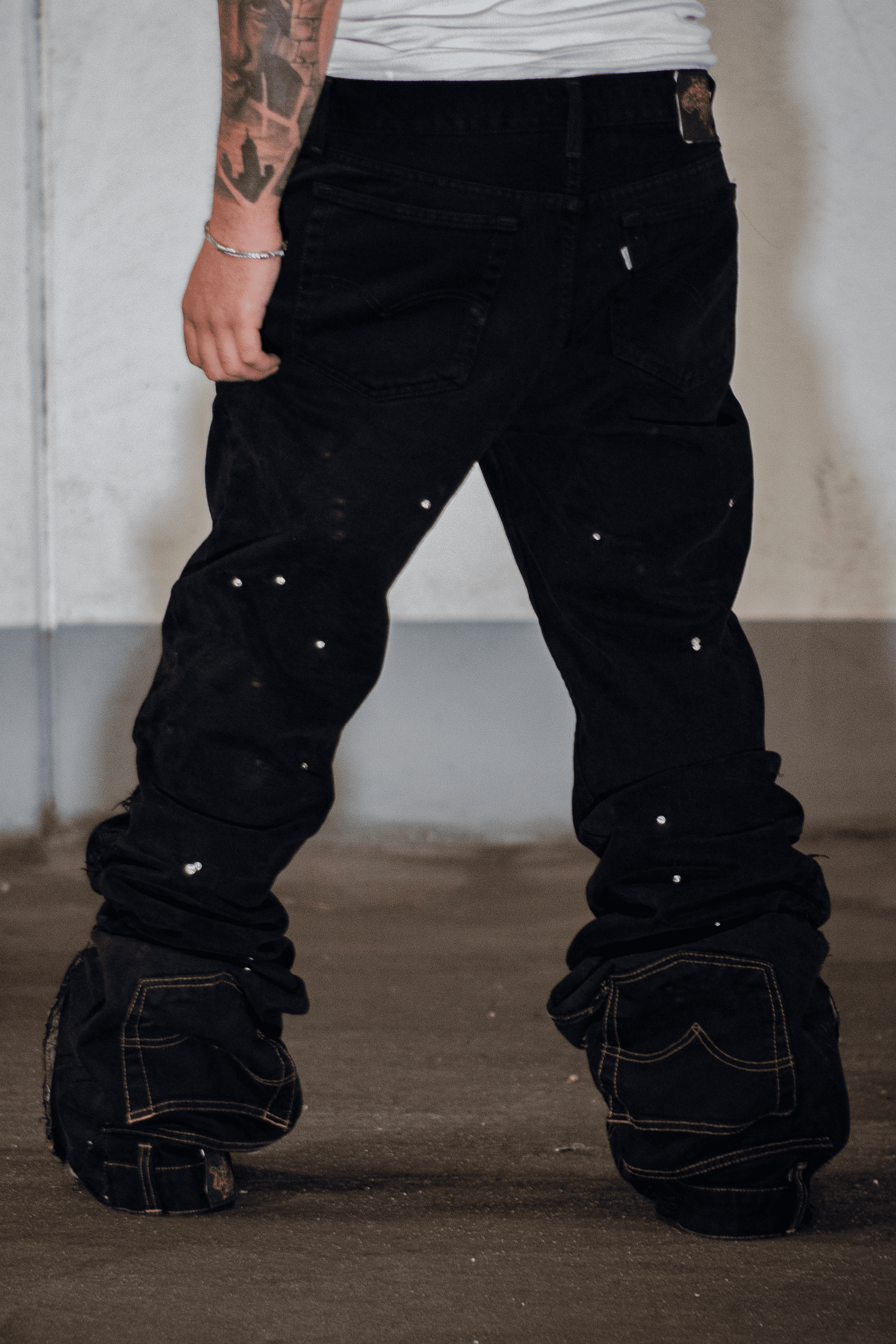 OBSIDIAN BLACK SHINE REVERSE DENIM ( ULTRA FLARED EDITION )