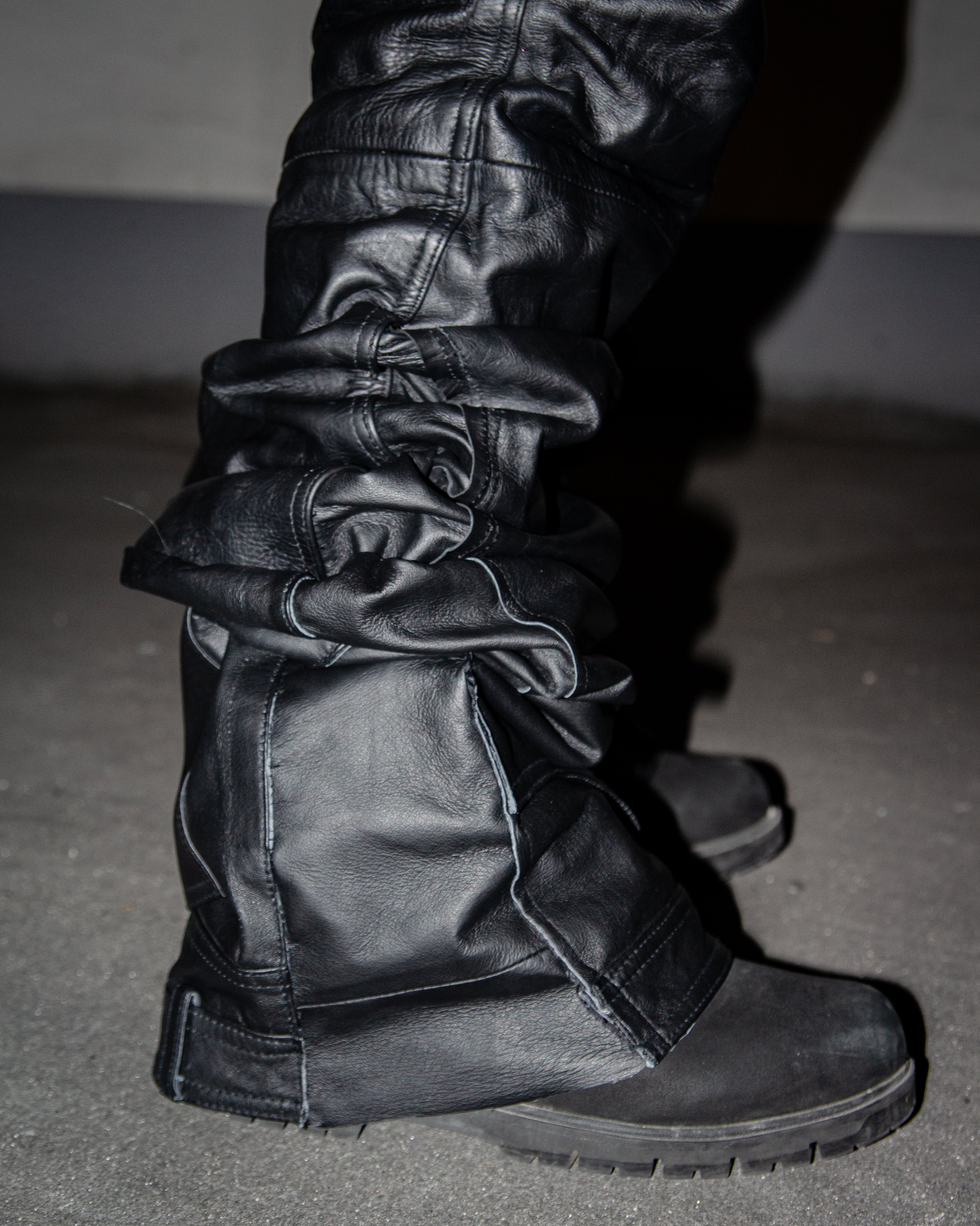 OBSIDIAN BLACK REVERSE LEATHER ( ULTRA BAGGY EDITION )