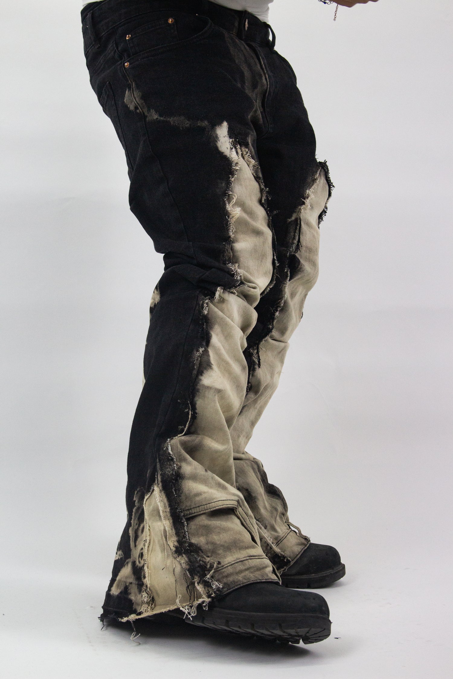 BLACK ACID WASH ULTRA RIPPED REVERSE DENIM