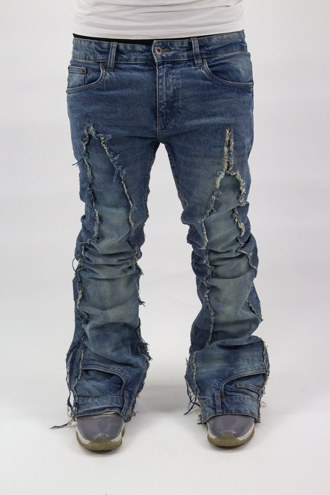 BLUE ACID WASH ULTRA RIPPED REVERSE DENIM