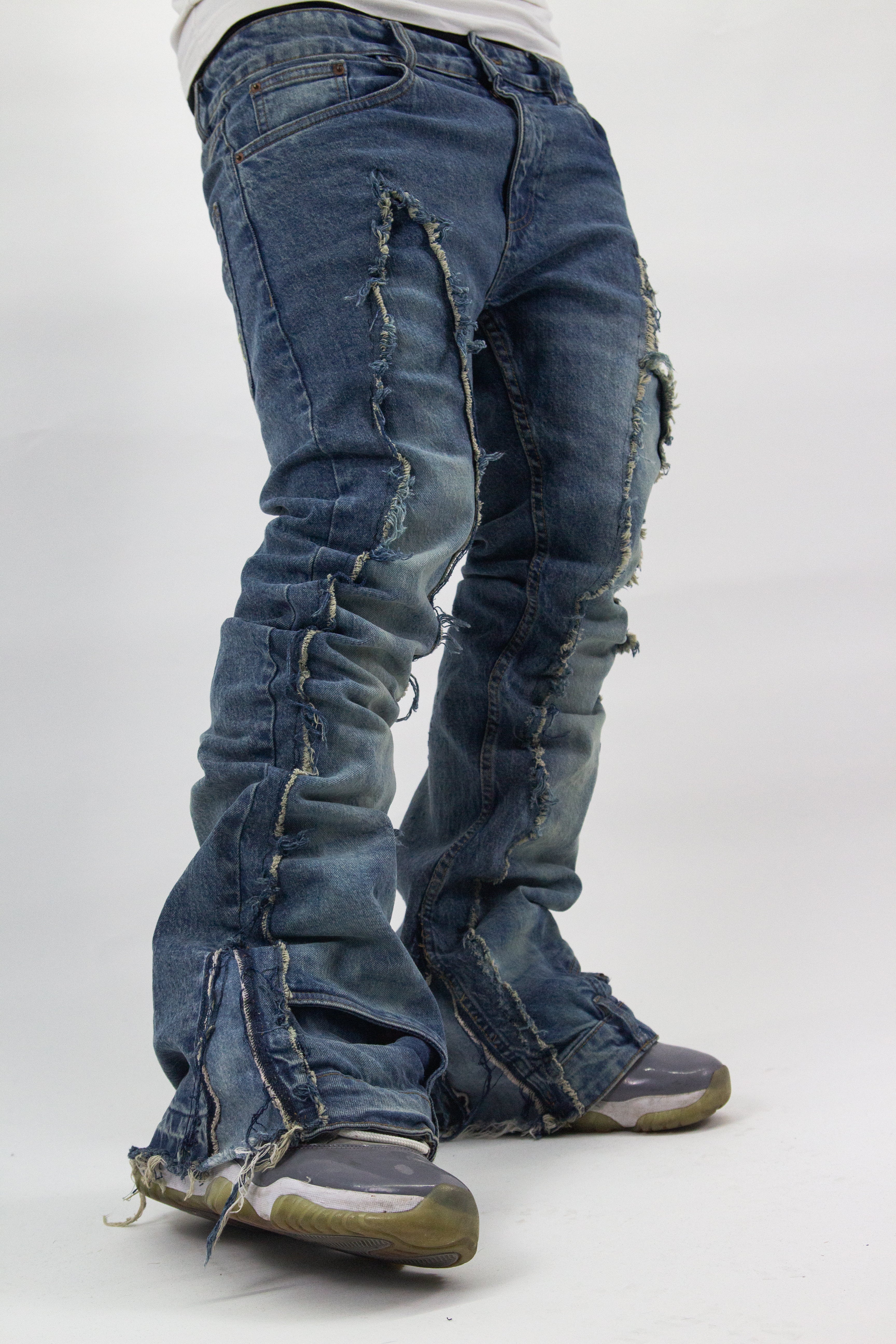 BLUE ACID WASH ULTRA RIPPED REVERSE DENIM