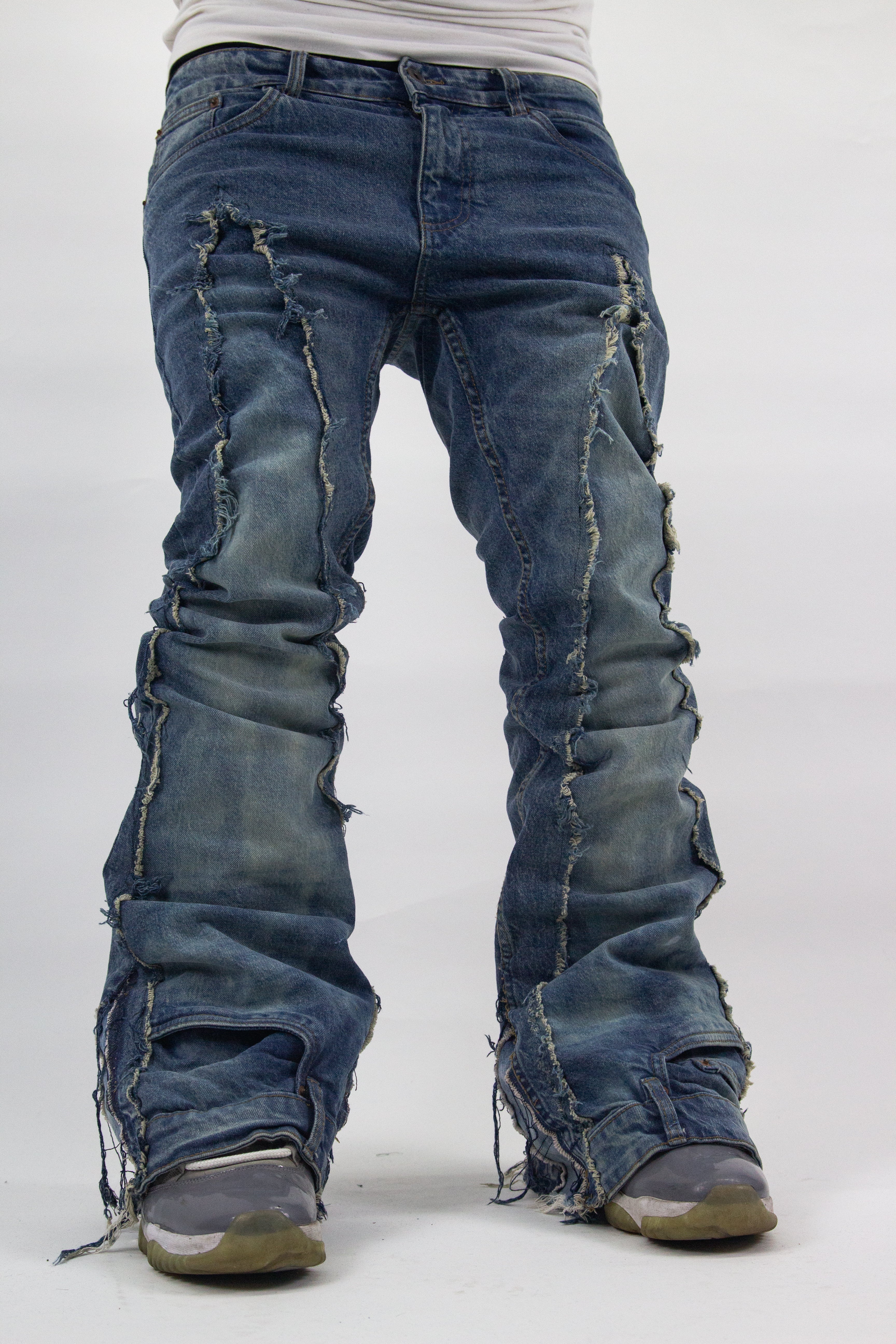 BLUE ACID WASH ULTRA RIPPED REVERSE DENIM