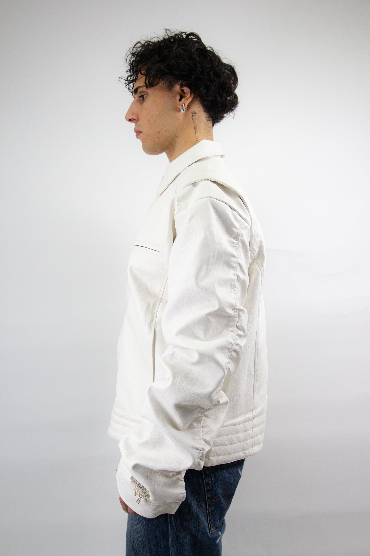 GRAIL FAUX LEATHER PUCKERING JACKET ( WHITE EDITION )