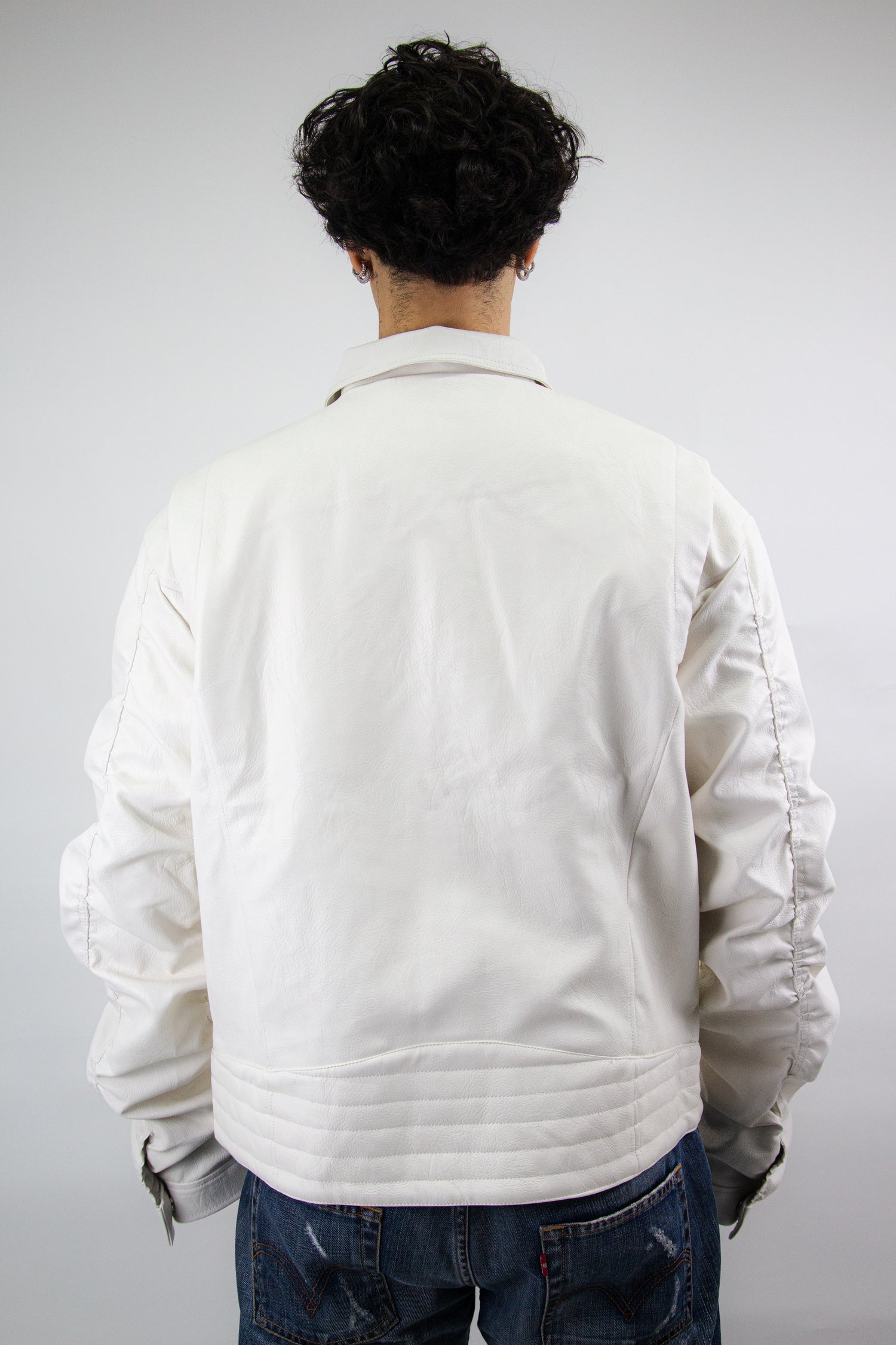 GRAIL FAUX LEATHER PUCKERING JACKET ( WHITE EDITION )