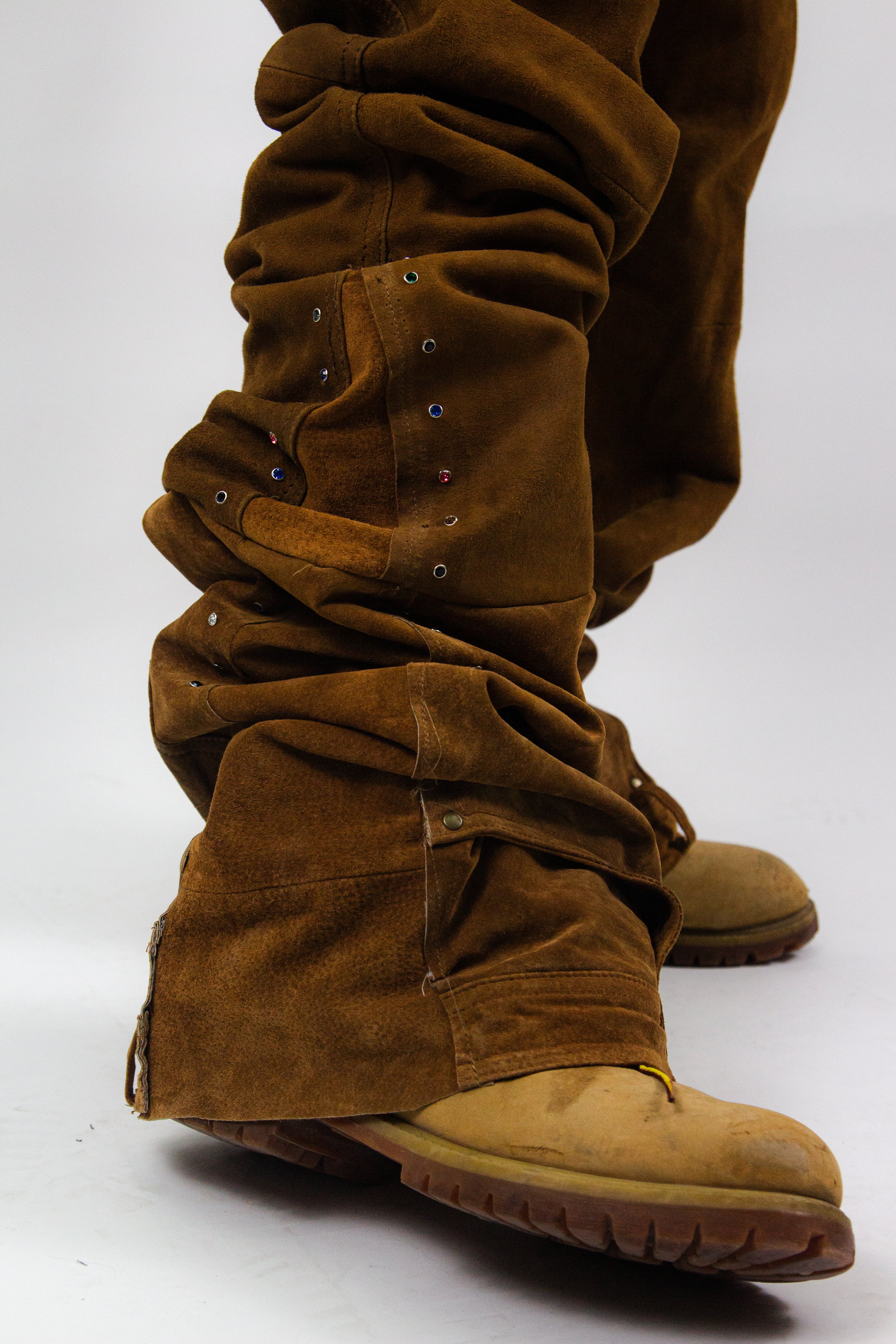 SAND SHINE ULTRA FLARED REVERSE REINDEER LEATHER