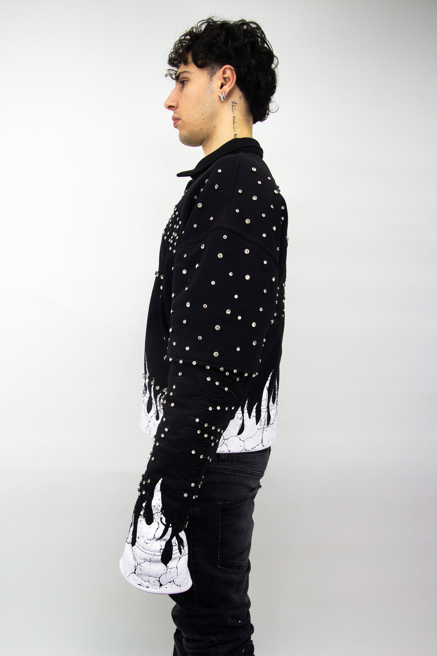 GRAIL BOXY EMBROIDERY SHINE ZIP ( BLACK EDITION )