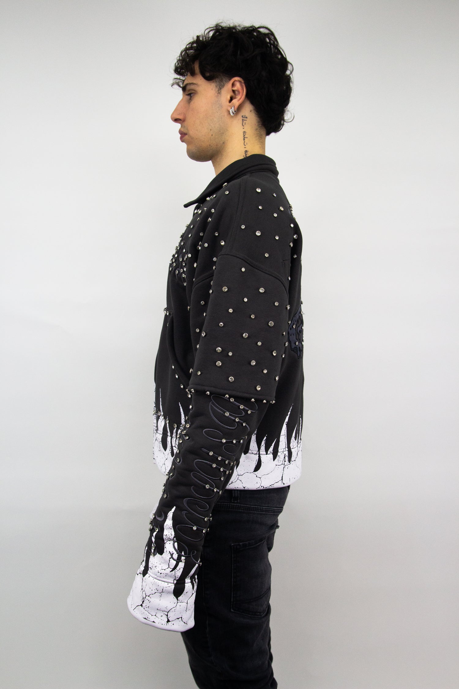 GRAIL BOXY EMBROIDERY SHINE ZIP ( GREY EDITION )