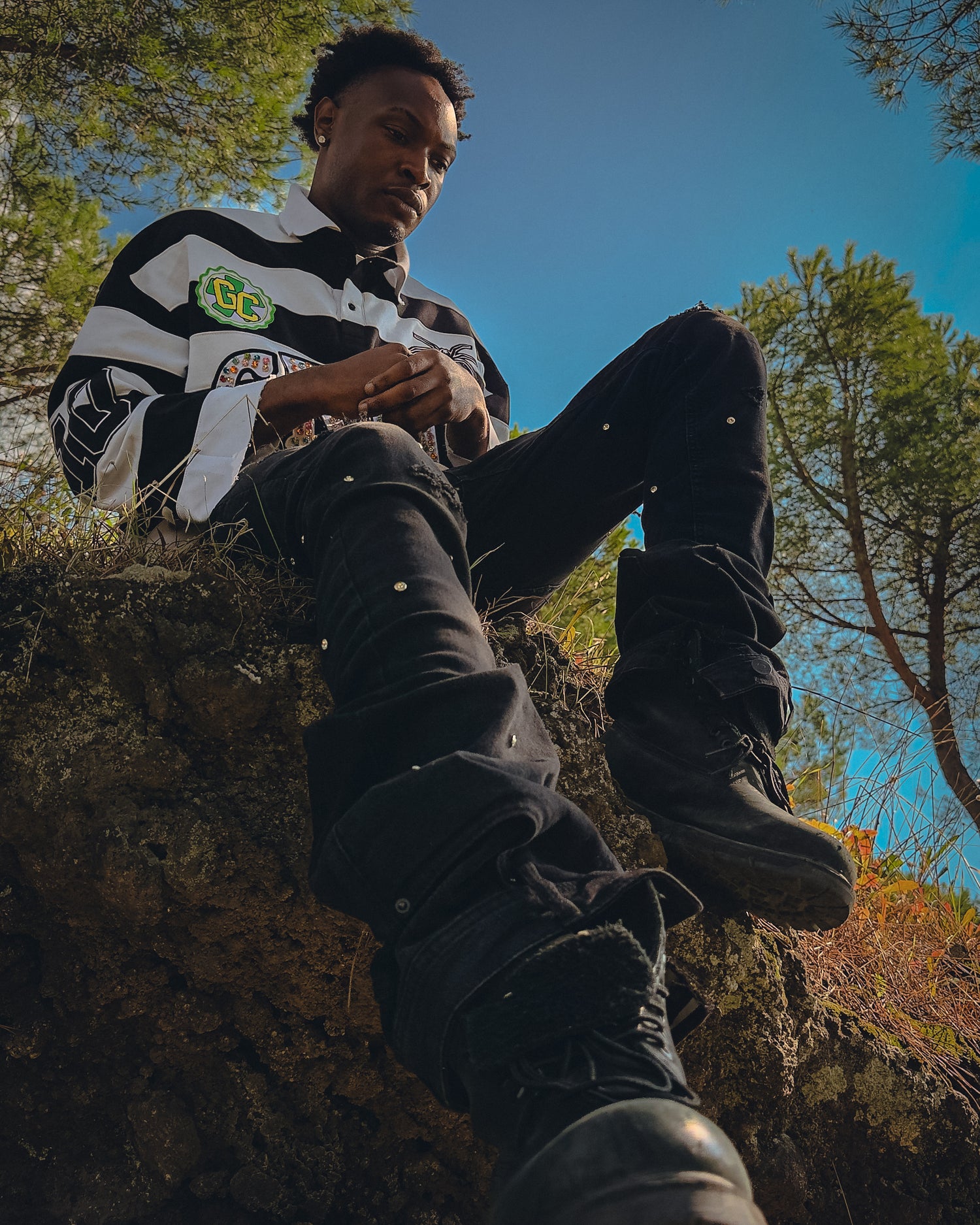 EMBROIDERY GEMS FLARED POLO ( BLACK EDITION )