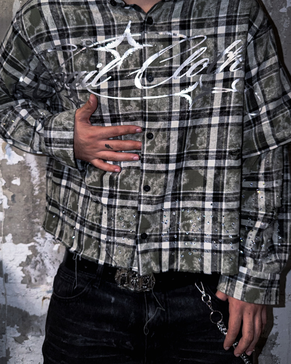 MOSS SHINE DISTRESSED BOXY FLANNEL