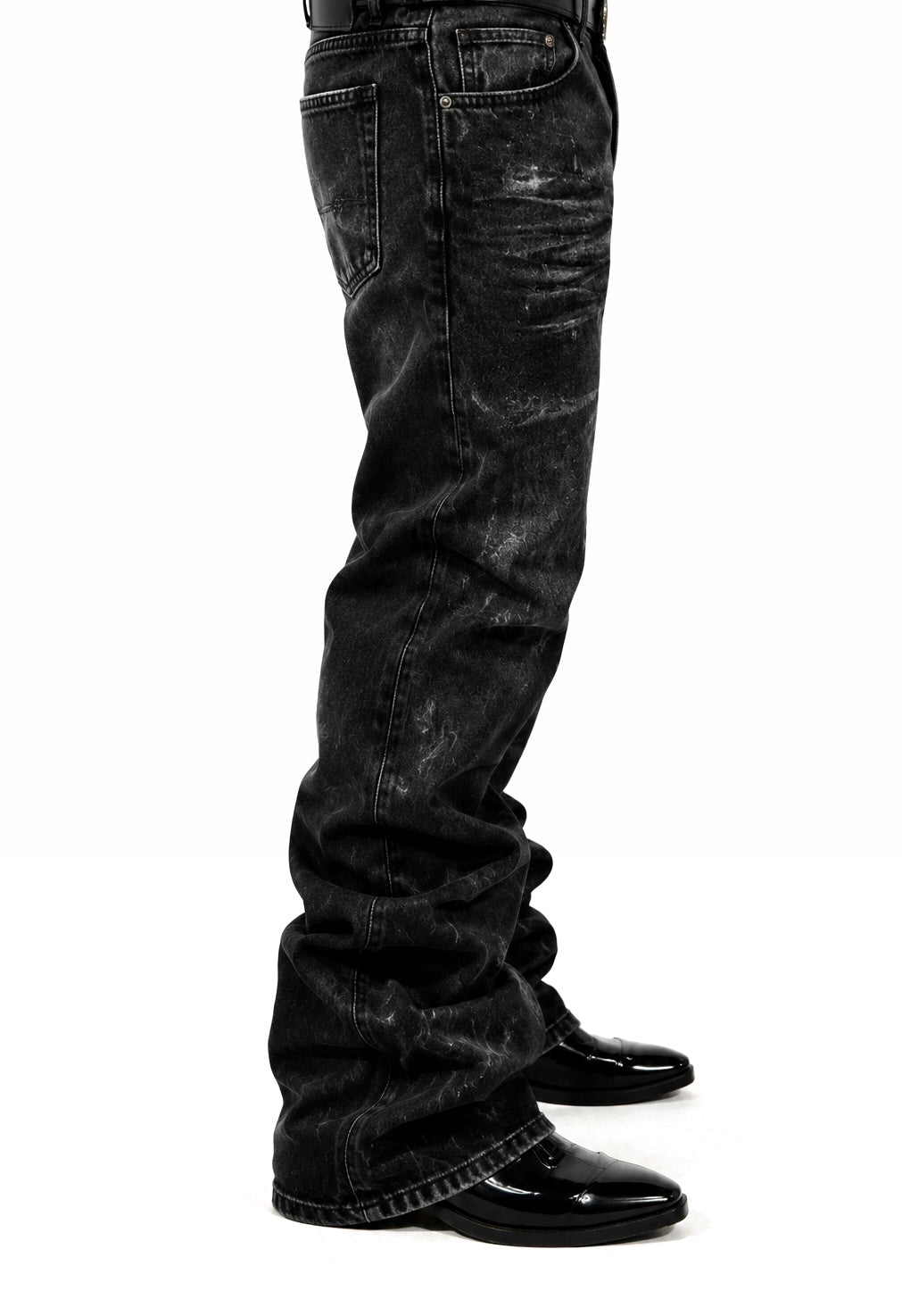BLACK COATED FLARED JEANS – SEMI-WAXED DENIM