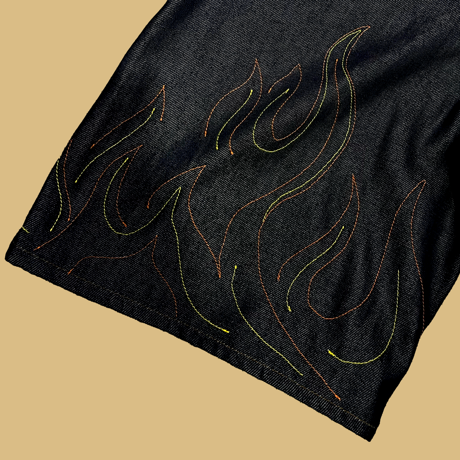RAW EMBROIDERY SCRATCHED JORTS 1/1